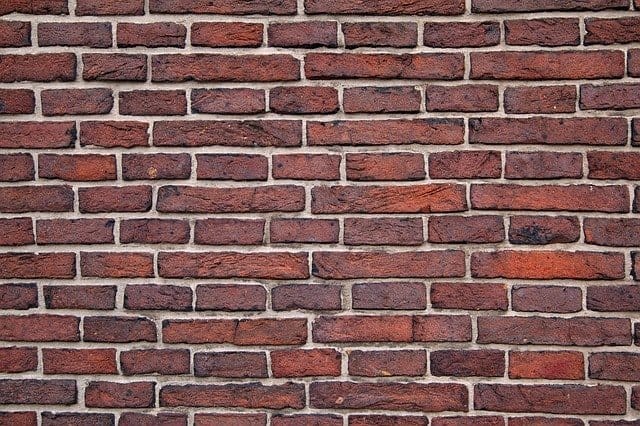 quem é responsável pelos danos causados a um vizinho por uma remodelação de uma casa